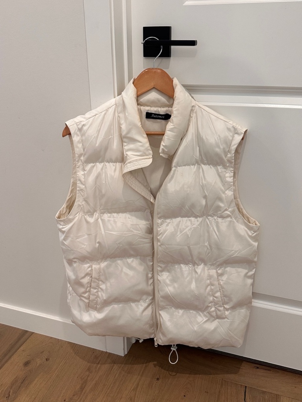 Cream Puffer Vest - Sleeveless Quilted Jacket